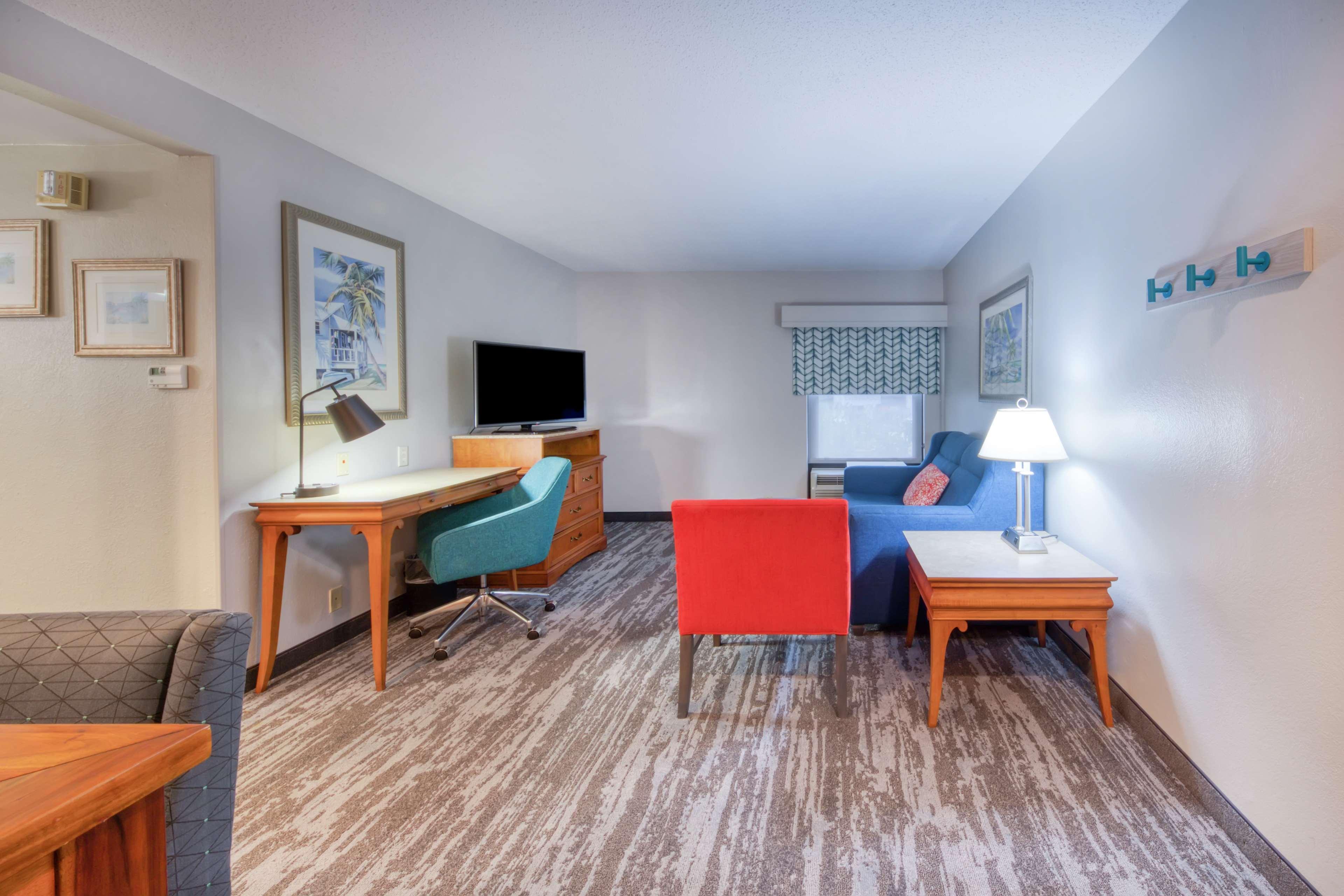 Hampton Inn & Suites Wilmington/Wrightsville Beach Exterior photo