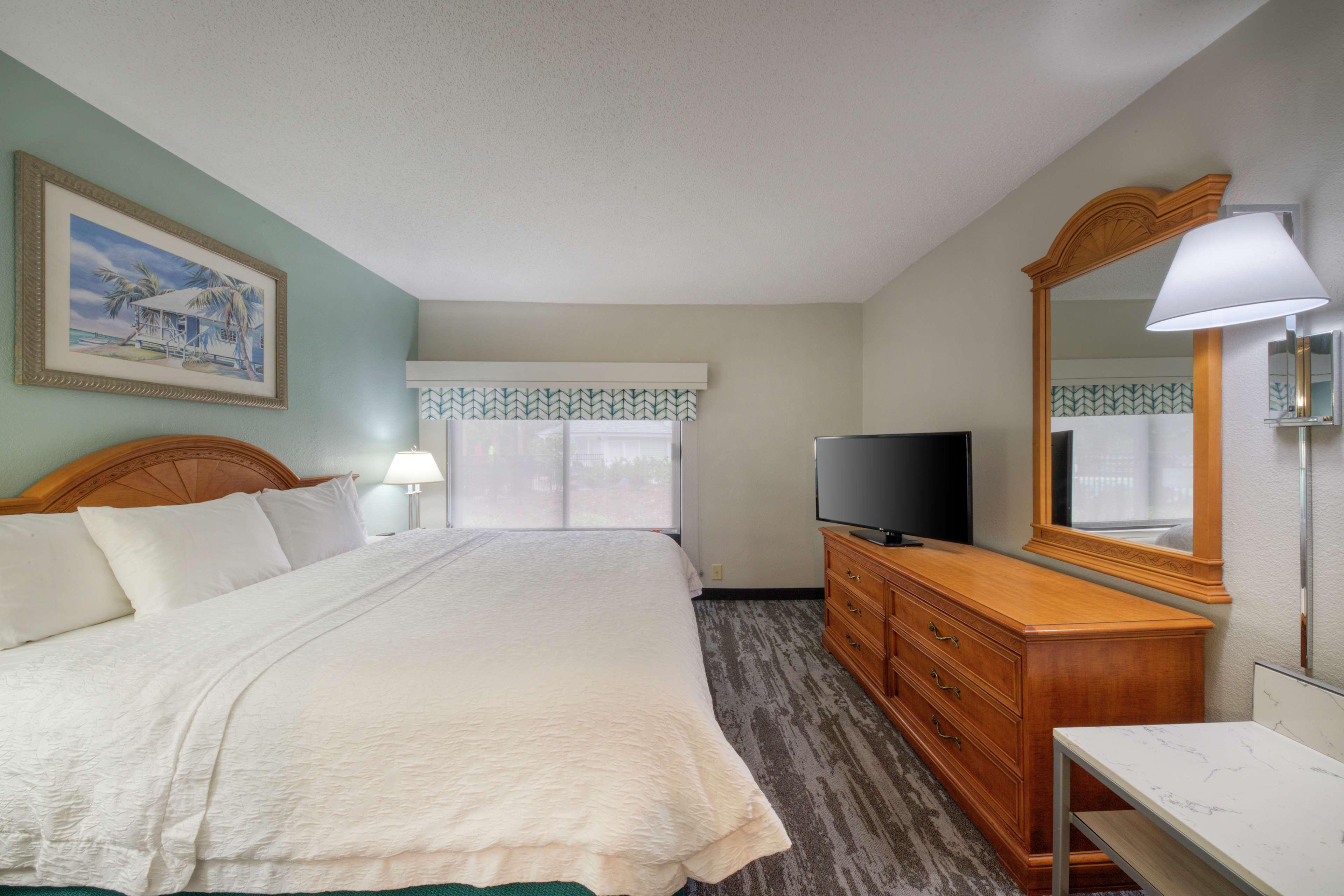 Hampton Inn & Suites Wilmington/Wrightsville Beach Exterior photo